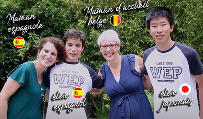 (vidéo) Un an en immersion en Belgique: mère d'accueil, élèves échange et mère naturelle témoignent